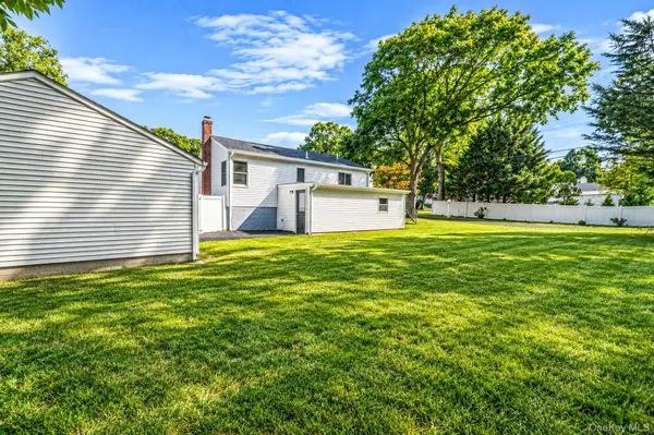 14 Millers RD, Sound Beach, NY 11789