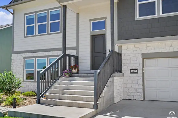 3907 Sweetclover ST, Lawrence, KS 66049