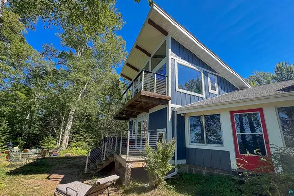 19890 Mountain Ash Rd, Cornucopia, WI 54827