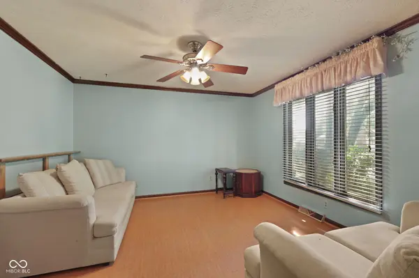 199 N Windmill TRL, Greenwood, IN 46142