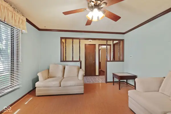 199 N Windmill TRL, Greenwood, IN 46142