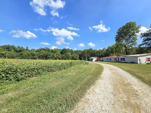 9099 Pipe Creek RD, Metamora, IN 47030