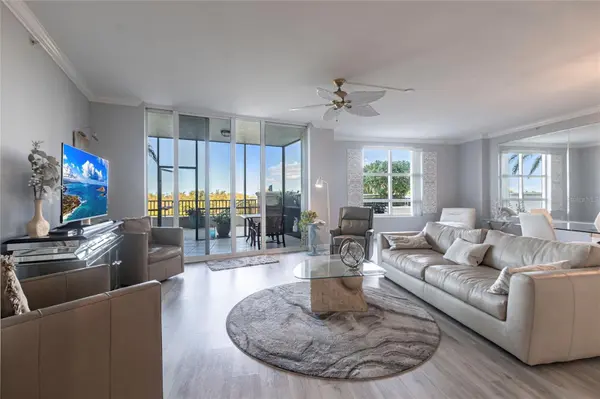3329 SUNSET KEY CIR #107, Punta Gorda, FL 33955