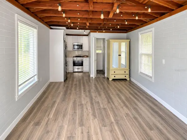 2016 NW 7TH PL, Gainesville, FL 32603