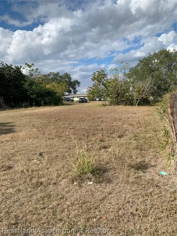 215 TULANE DR, Avon Park, FL 33825