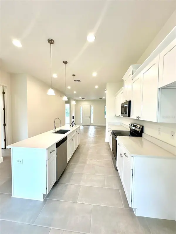 562 KILIMANJARO DR, Kissimmee, FL 34758