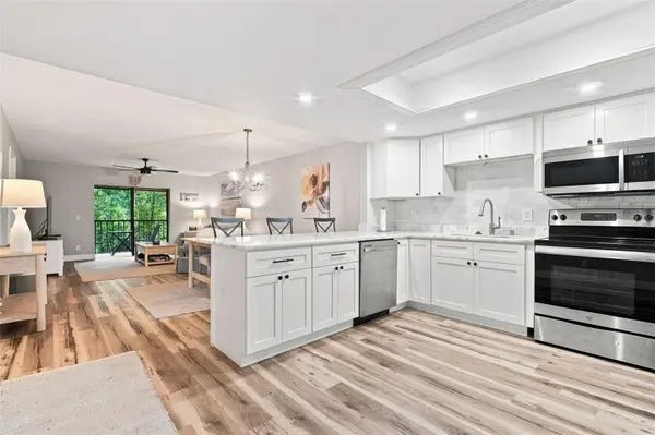 1400 TARPON WOODS BLVD #E6, Palm Harbor, FL 34685
