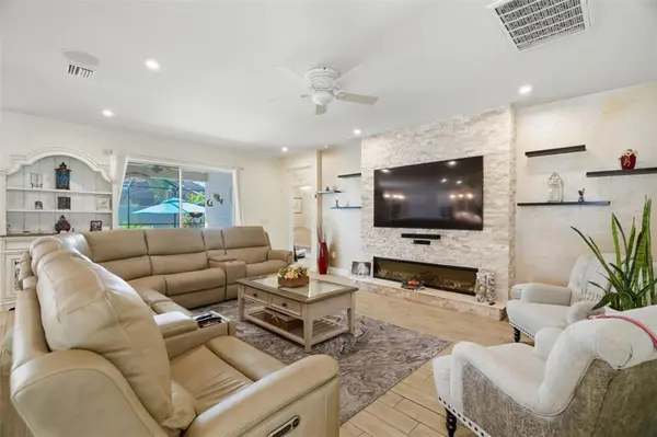 11750 LAKE LUCAYA DR, Riverview, FL 33579