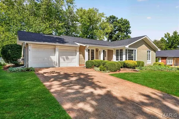 15345 Country Ridge DR, Chesterfield, MO 63017