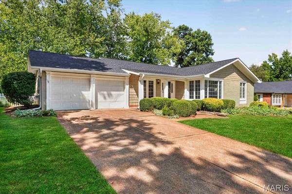 15345 Country Ridge DR, Chesterfield, MO 63017