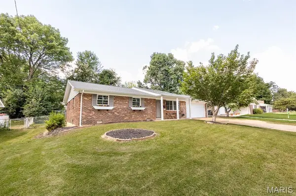 117 Williamsburg DR, Belleville, IL 62221