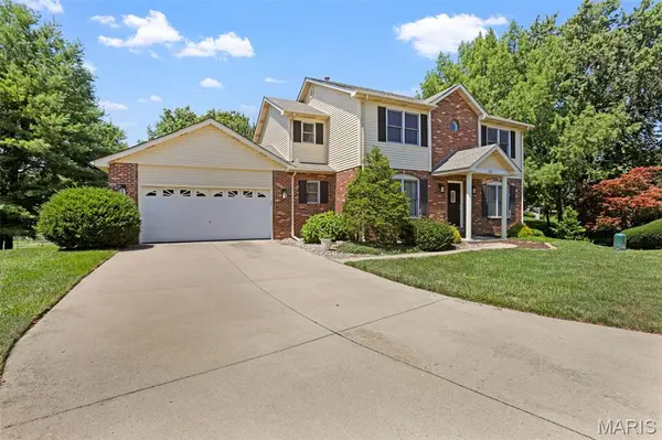 41 Ernst DR, Glen Carbon, IL 62034