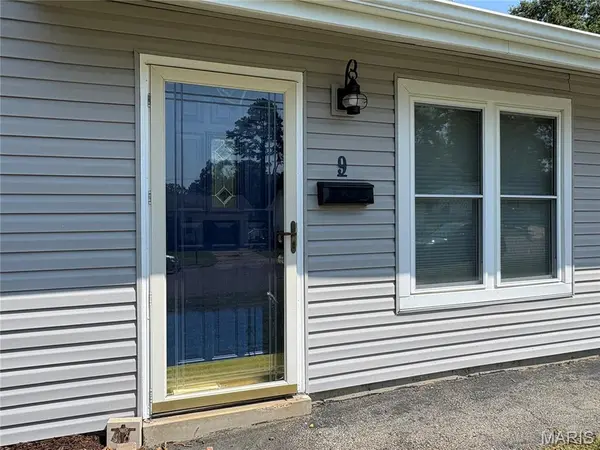 9 Circle DR, Union, MO 63084