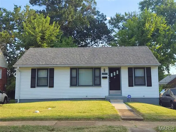 7028 Julian AVE, University City, MO 63130