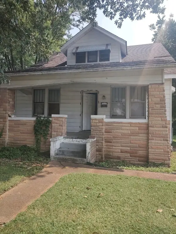 3529 Lorene ST, Belleville, IL 62226