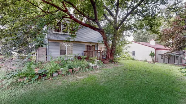 1311 Blue Ridge Pkwy, Algonquin, IL 60102