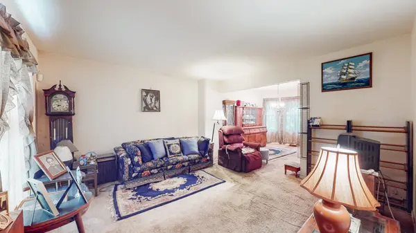 1311 Blue Ridge Pkwy, Algonquin, IL 60102