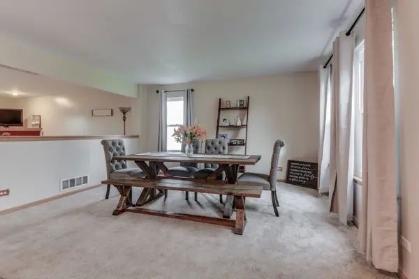 654 Meridian WAY, Antioch, IL 60002