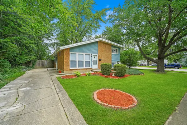 64 Water ST, Park Forest, IL 60466
