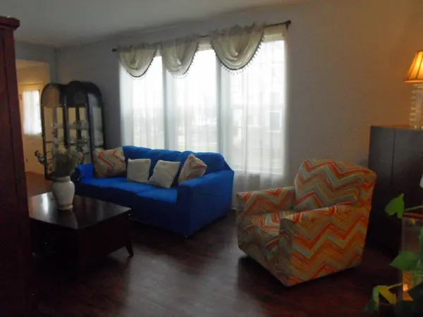 421 Valentine WAY #421, Oswego, IL 60543