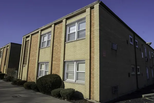 4014 W 103rd ST, Oak Lawn, IL 60453