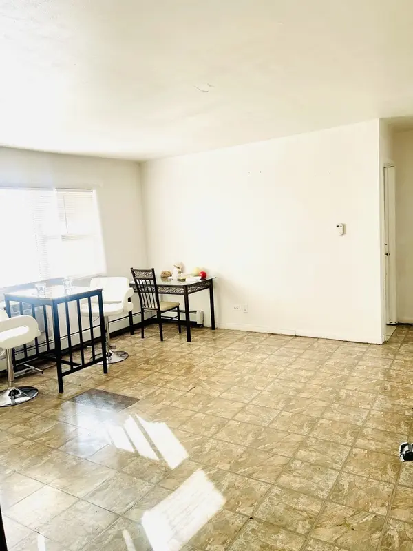 307 W Dale DR #3B, Addison, IL 60101