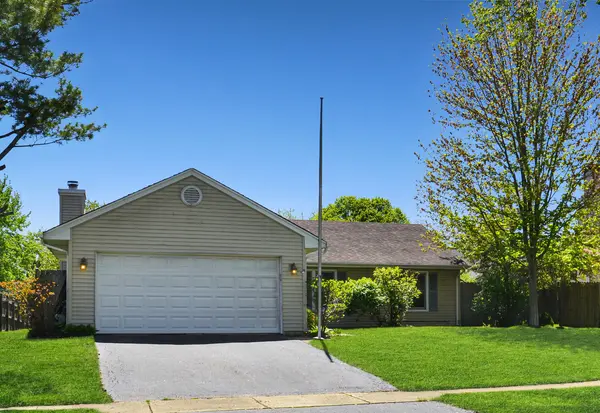 30W231 Huntington DR, Warrenville, IL 60555