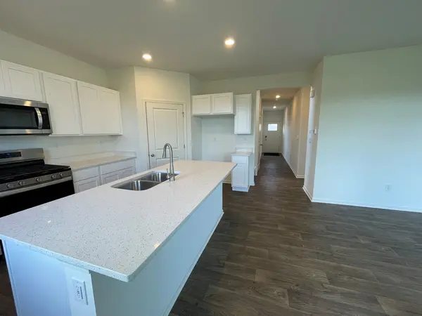 1341 Aspen LN, Pingree Grove, IL 60140