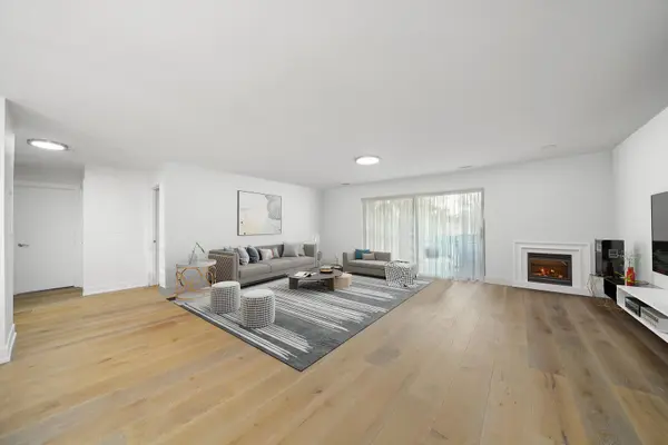 3110 Pheasant Creek DR #318, Northbrook, IL 60062