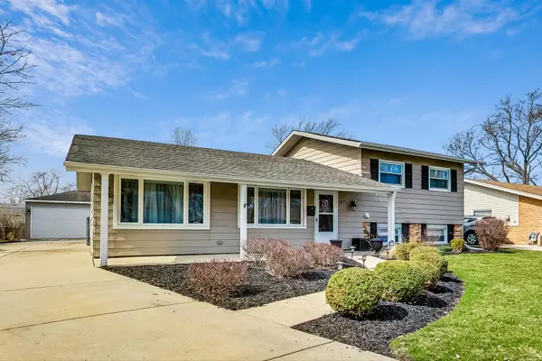 470 Audubon ST, Hoffman Estates, IL 60169