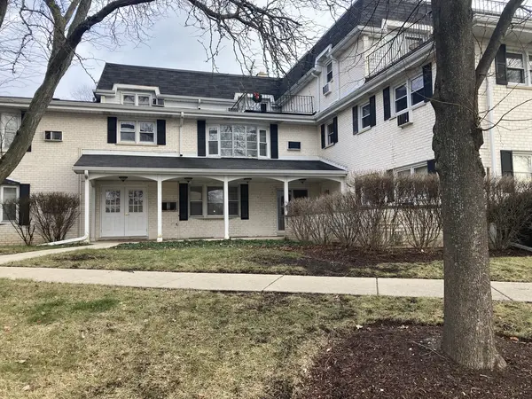 516 W Eastman ST N #2C, Arlington Heights, IL 60005