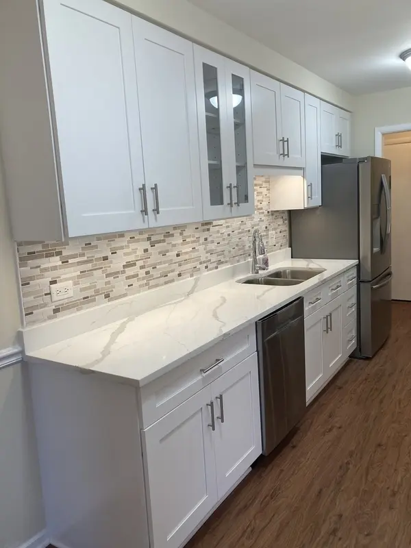 516 W Eastman ST N #2C, Arlington Heights, IL 60005