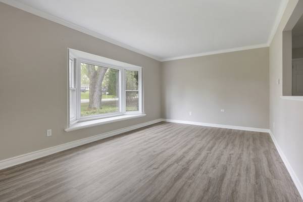 2117 Fairfield RD, Lindenhurst, IL 60046