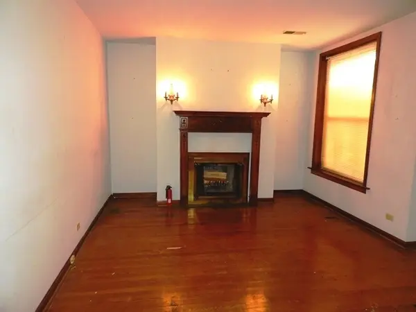 5203 S Ingleside AVE #1, Chicago, IL 60615