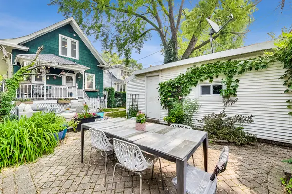 5039 W Hutchinson AVE, Chicago, IL 60641