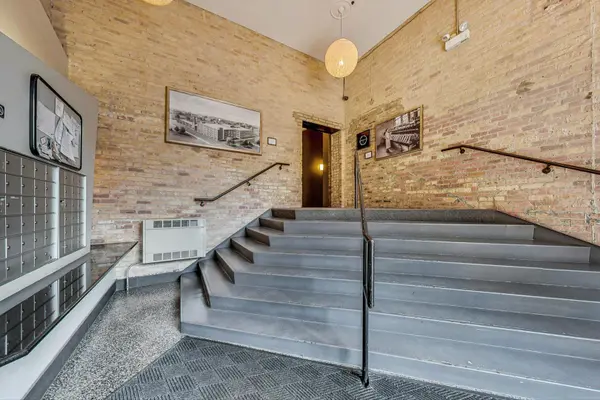 1935 N Fairfield AVE #209, Chicago, IL 60647