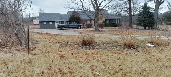 39171 N Il Route 59 AVE, Lake Villa, IL 60046