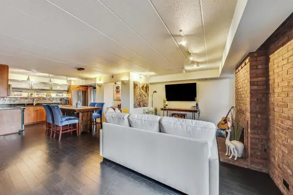 2333 N Geneva TER #4C, Chicago, IL 60614