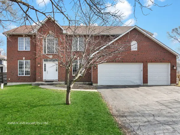 1N141 Fanchon ST, Carol Stream, IL 60188