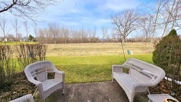 151 Polaris DR #35-151-A, Lake In The Hills, IL 60156