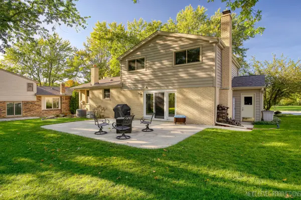 808 Iroquois AVE, Naperville, IL 60563