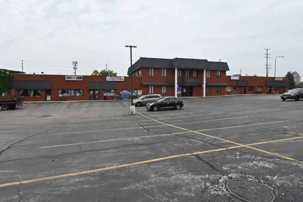 25 Turner AVE, Elk Grove Village, IL 60007