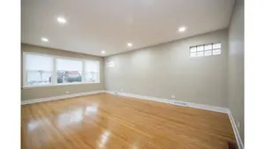 9041 S Euclid AVE, Chicago, IL 60617