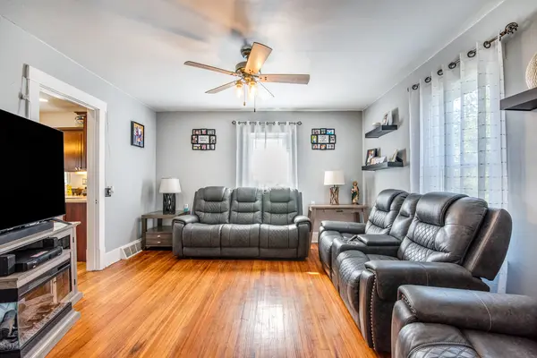 12502 N Springfield RD, Baileyville, IL 61007