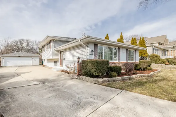 818 S la londe AVE, Lombard, IL 60148
