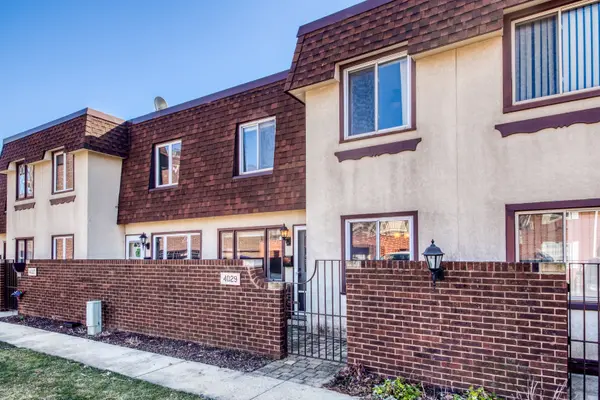 4029 Nelson Walk, Oak Lawn, IL 60453