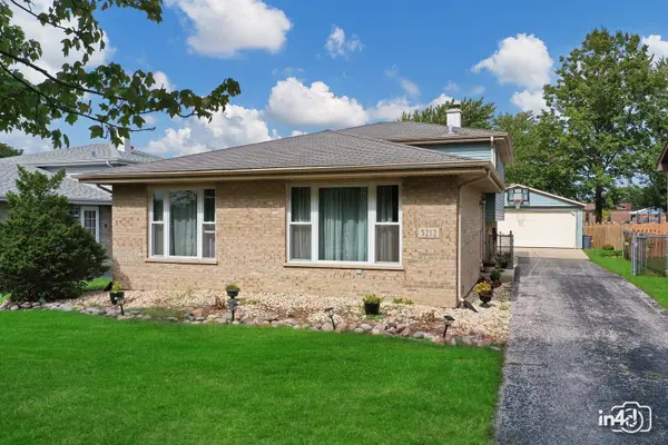5212 W 120th PL, Alsip, IL 60803