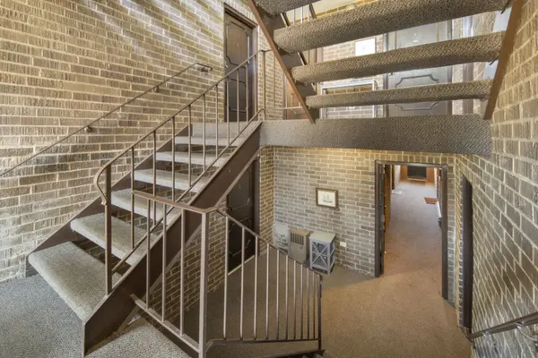 104 E Bailey RD #A, Naperville, IL 60565