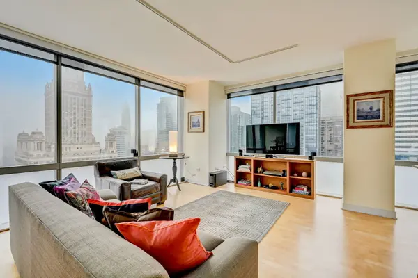 8 E RANDOLPH ST #2601, Chicago, IL 60601