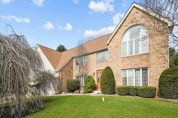 24132 Royal Worlington DR, Naperville, IL 60564